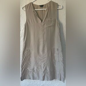 Theory Wandu Cream / Tan 100% Silk, Sleeveless Shift Dress, Pockets; size 0